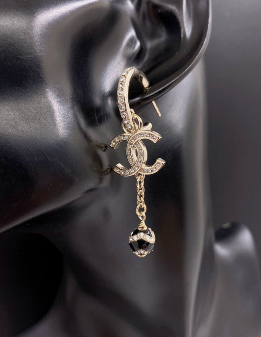 18K Chanel Pearl Long Pendant Earrings