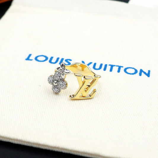 18K Louis Vuitton Gram Ring