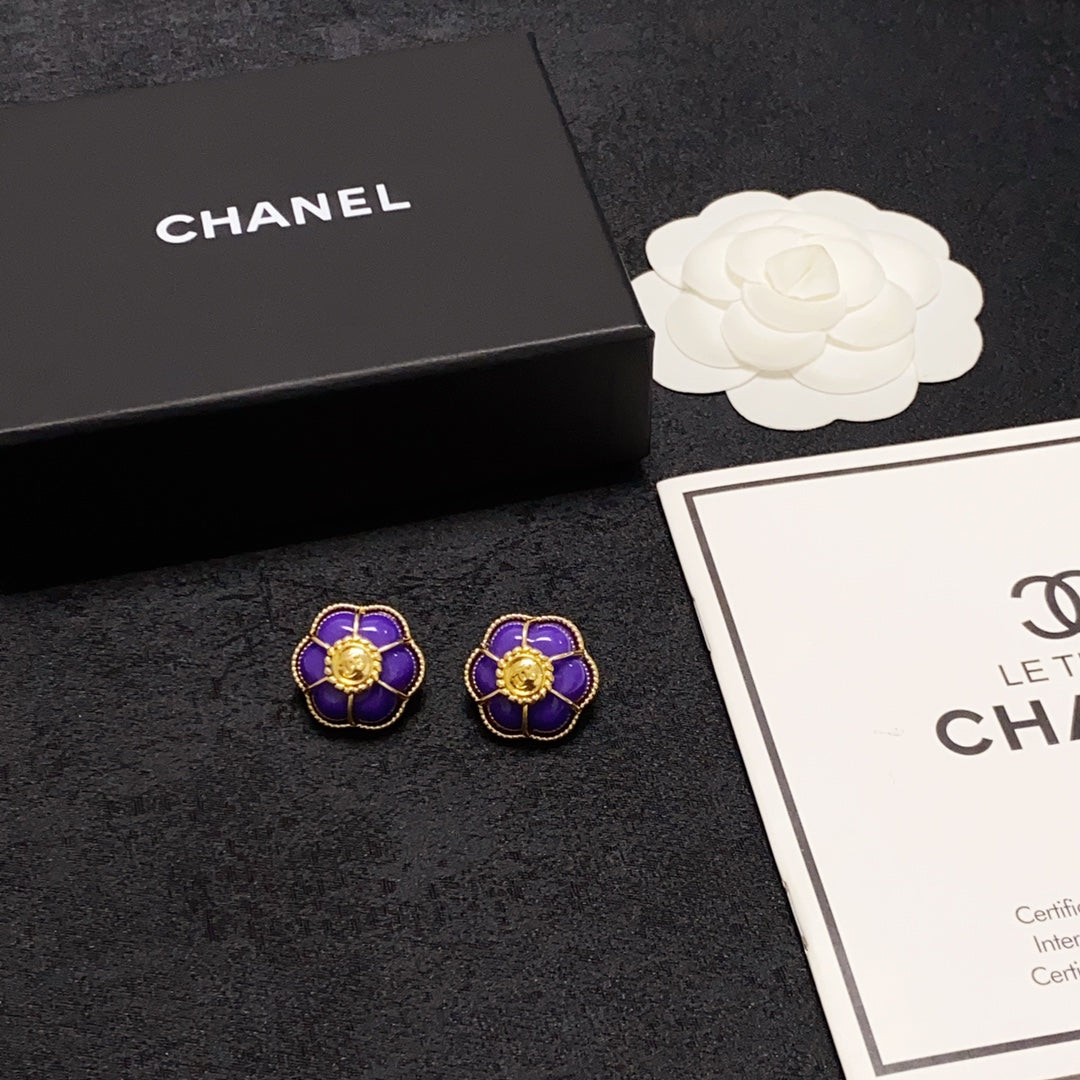 18K Chanel Purple Flowers Earrings