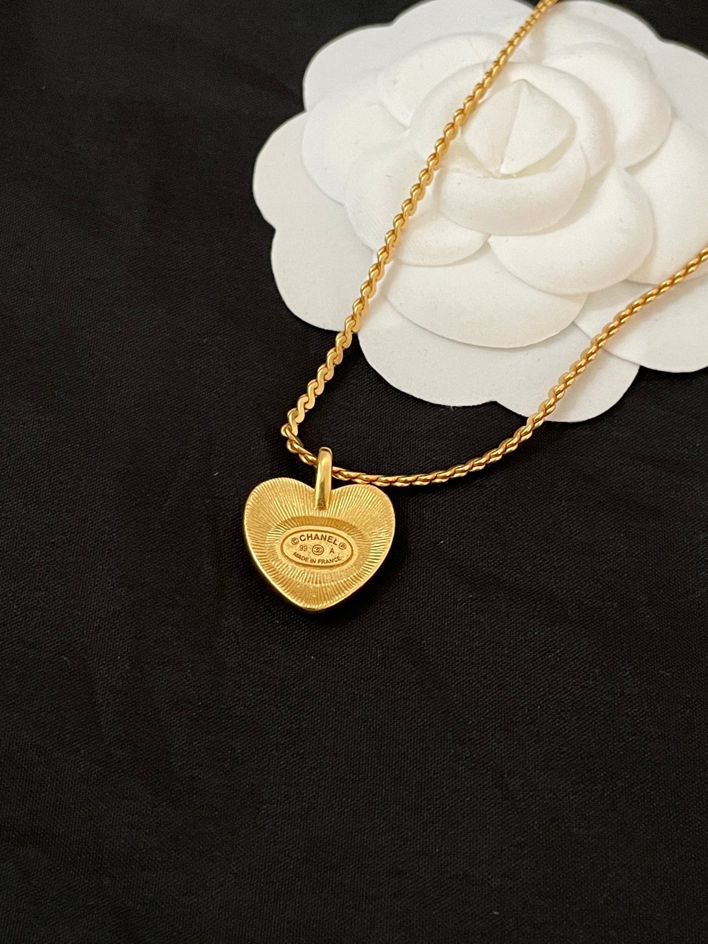 18K Chanel Vintage Necklace