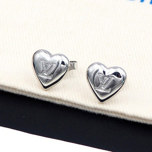 18K Louis Vuitton Heart Earrings
