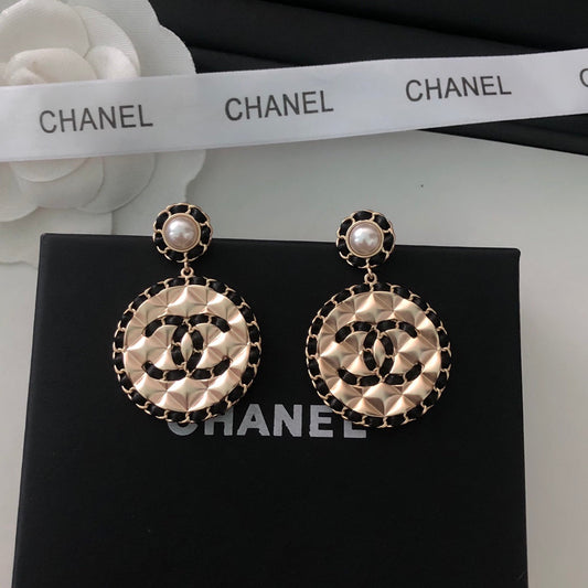 18K  Chanel Leather Round Earrings