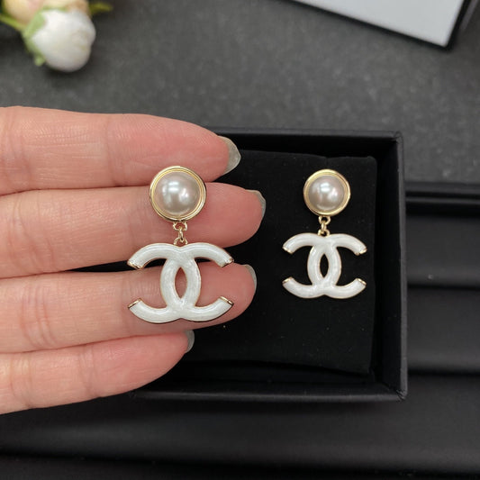 18K  Chanel White Pearl Earrings