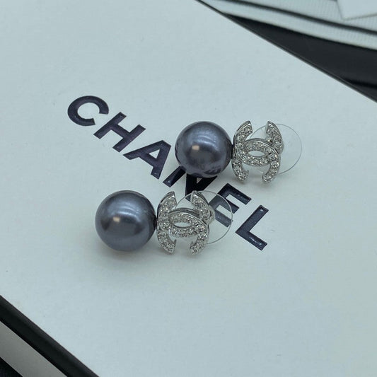 18K  Chanel Pearl Drop Gold Earrings